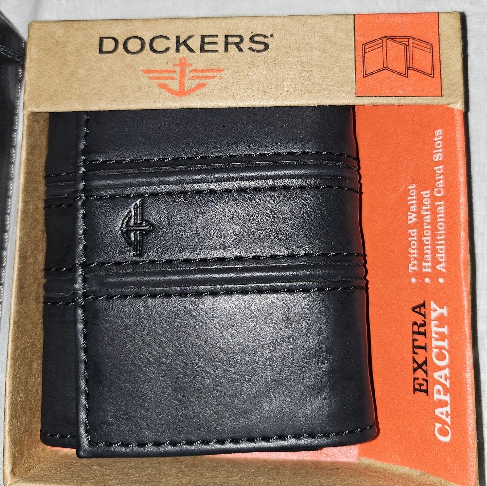Dockers Tri-Fold Wallet, Black